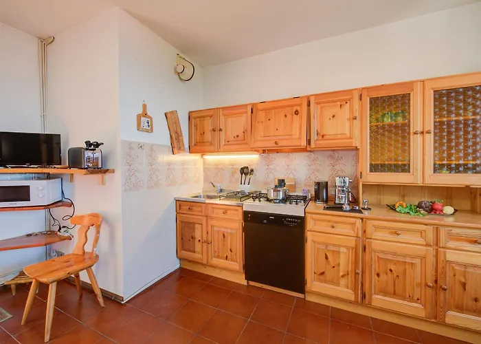 Charming Magognino Hills View - Happy *