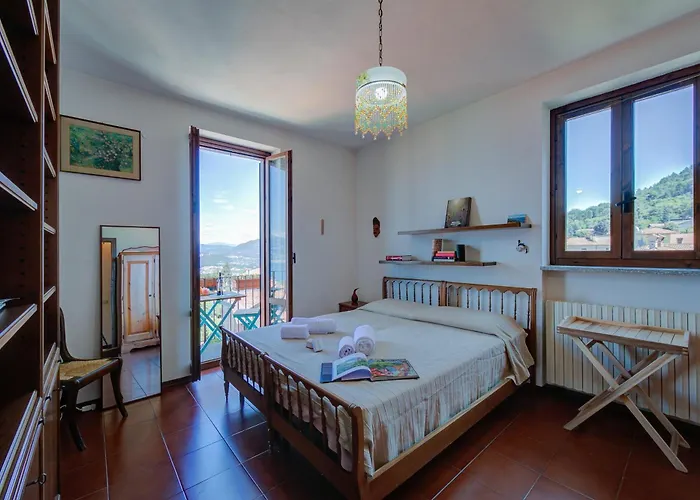 Charming Magognino Hills View - Happy Apartman *