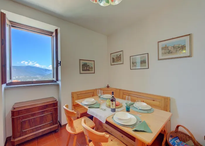 Charming Magognino Hills View - Happy Apartman *